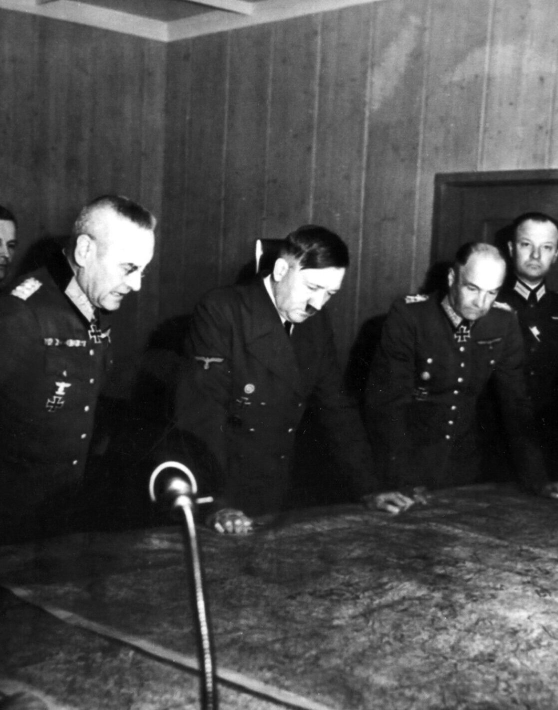 WWII Germany: The Wehrmacht - Amber Books